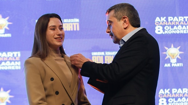 Zeynep Çelik Hangi Partiden?