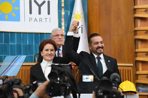 Eski İYİ Parti Genel Başkanı Meral Akşener'in en yakınındaki isim ve sağ kolu olarak bilinen Kürşad Zorlu, İYİ Parti'den istifa ederek AK Parti'ye katılmıştı.