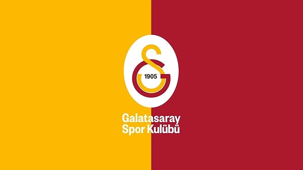 Galatasaray, "Bu akşam Türk futboluna getirmek istedikleri yeni düzeni gördük!" diyerek rakiplerine ve TFF'ye ağır eleştirilerde bulundu. Açıklamada Fenerbahçe'nin açıklamalarına da gönderme vardı: