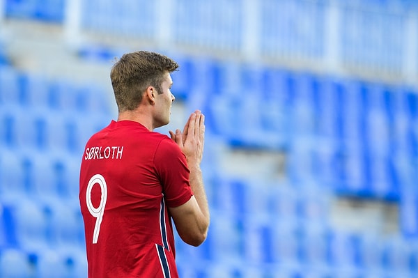 Transferde uzun süredir sessizliğini koruyan Beşiktaş, suskunluğunu Alexander Sørloth ile bozuyor.