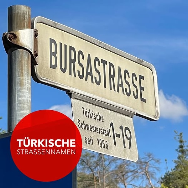 Darmstadt Belediyesi, bu kardeşliği kutlamak için Bursa’da bir caddeye kendi adını verdi. Bunun karşılığında, Bursa’daki Çarşamba Pazarı mevkiindeki caddeye de Darmstad adı verildi.