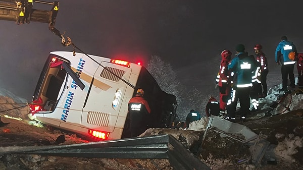 Haber verilmesi üzerine olay yerine çok sayıda sağlık, polis, jandarma, AFAD ve UMKE ekipleri sevk edildi. Yaralılar, ambulanslar hastanelere kaldırılarak tedavi altına alındı.