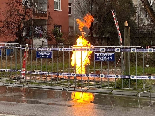 Ekipler, bölgede güvenlik önlemi aldı.