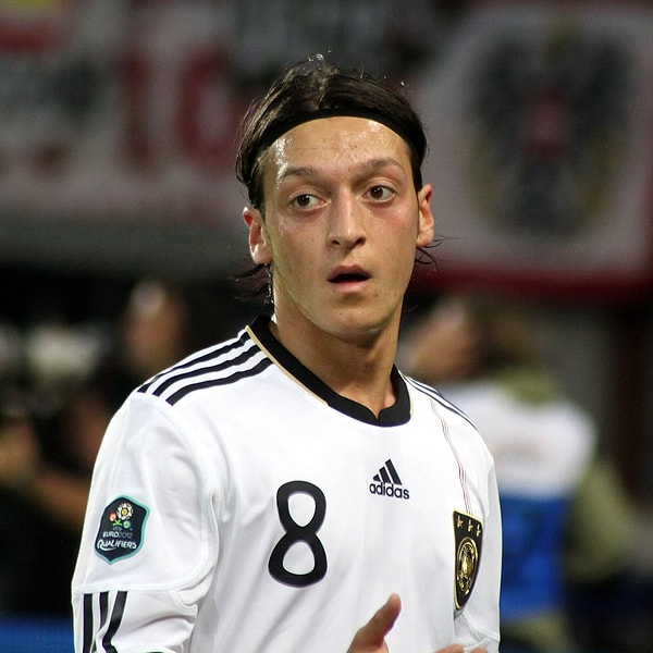 İlk sürpriz isim Mesut Özil olacağı iddia ediliyor.