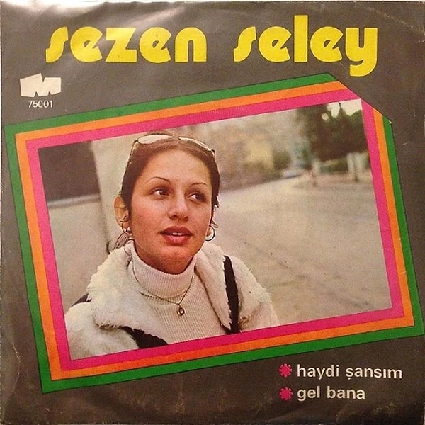 Sezen ilk olarak 1970'lerde şarkı yarışmalarına katıldı.