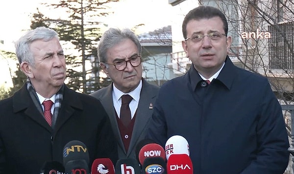 Gönül Özdağ'ı ziyarete gelen Yavaş ve İmamoğlu'nu kapıda Zafer Partisi heyeti karşıladı.