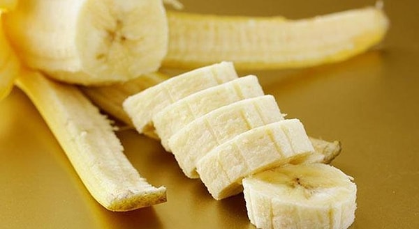 What Are the Benefits of the Fibrous Parts of Bananas?