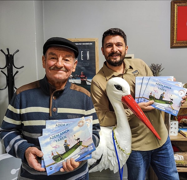 Gözler yukarda Yaren'i beklerken birkaç gün önce "Yaren Leylek geldi" sahte haberleri de dolaşmaya başladı. Doğa fotoğrafçısı Alper Tüydeş ise bu iddiayı yalanladı.