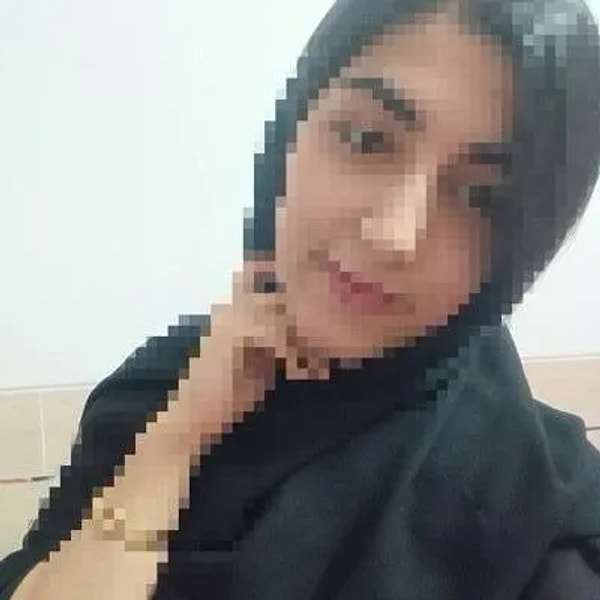 Ancak yapılan incelemede pasaportların orijinalliği konusunda şüpheye düşen görevliler, İranlı kadınların oyununu bozdu. İkilinin biniş kartları üzerinde bulunan çıkış kaşelerinin de sahte olarak düzenlendiği tespit edildi.