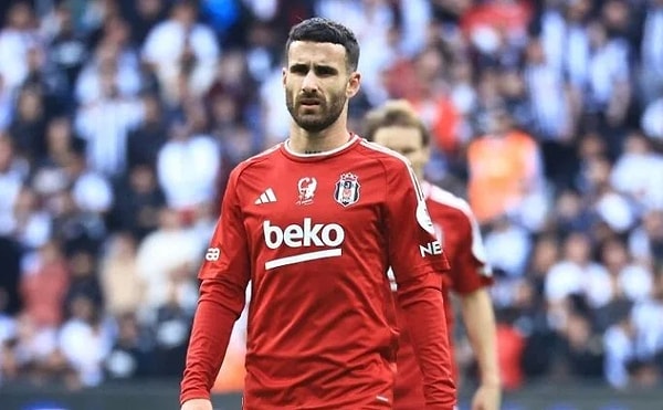 Bu maçın en kötülerinden biri Rafa Silva idi.