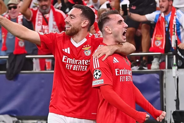 Benfica'ya 3 puanı hediye ettiler.