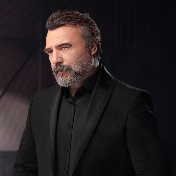 Ekranların sevilen yüzü Oktay Kaynarca'nın gelecek sezon için ATV'de yayınlanacak bir dizi ile anlaştığı iddia edildi. Görseli