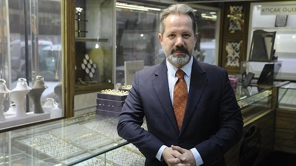 Gram altının 3800 liranın altına inme ihtimalinin bulunduğunu dile getiren İslam Memiş, şunları söyledi: