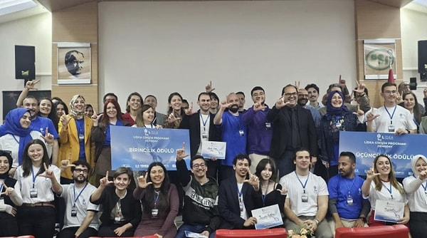 Girişim projeleri, yenilikçiliğin ve sürdürülebilir kalkınmanın itici gücü olarak, toplumların ekonomik ve sosyal dönüşümüne önemli katkılar sağlar.