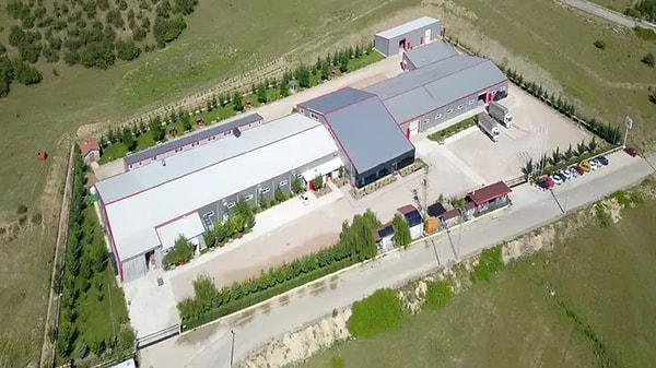 Ekonomik sıkıntı en çok tekstil sektöründe yaşanıyor. Bir şirket daha iflas ile karşı karşıya kaldı.
