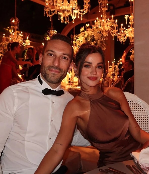 Influencer dünyasının en gözde isimlerinden Selin Yağcıoğlu ile Vakko’nun veliahtı iş insanı Allan Hakko, iki yıllık ilişkilerini noktalama kararı aldı. Görseli