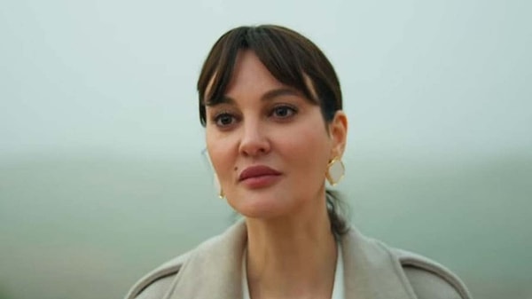 Cihan ve Alya'nın sonunda yakınlaşmaya başladığı son bölümde ortalık yine bir hayli karıştı. Hamileliğiyle seyirciyi fena kızdıran Mine'ye karşı büyük bir tepki gösterildi. Görseli