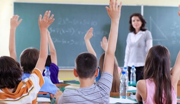 Okulda sınıf başkanı seçilecek ve herkes seni aday gösteriyor. Ama sen...