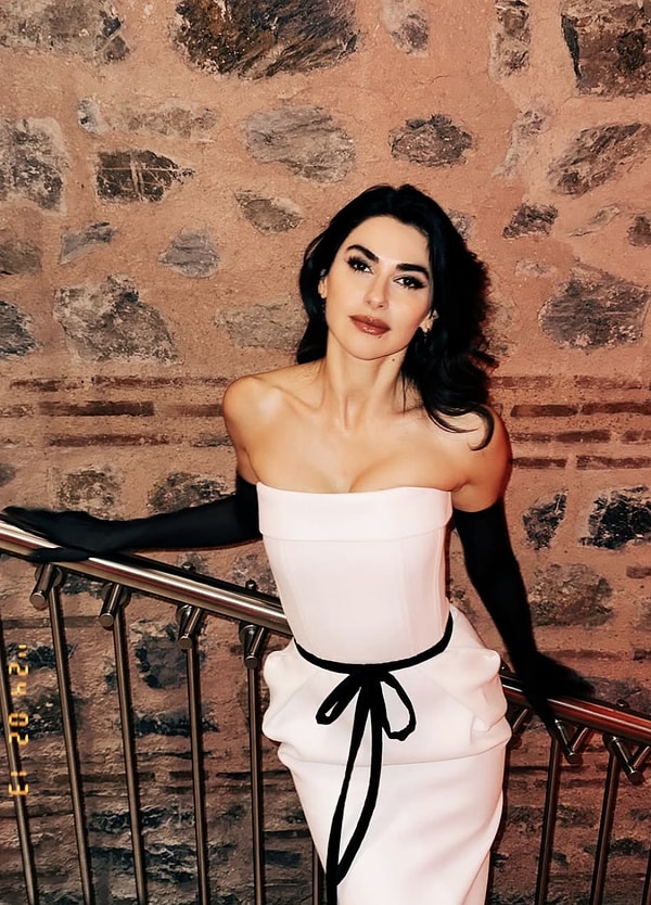 Nesrin Cavadzade ödülleri ve başarıları