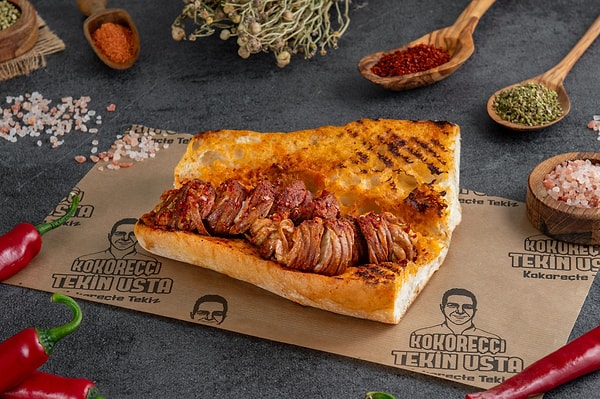 İstanbul’da Kokoreç Nerede Yenir? Görseli