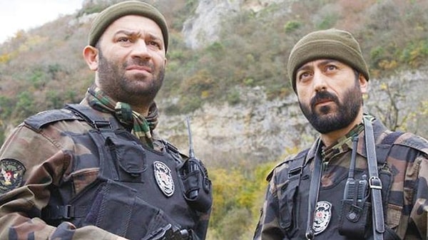 O oyuncu ise Cevher Şanlı karakterini canlandıran Nail Kırmızıgül oldu. Görseli