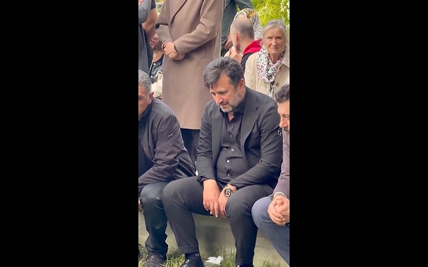 Acı haberin ardından Sakarya’nın Sapanca ilçesinde Rüstempaşa Mahallesi Merkez Camii’nde cenaze namazı kılındı.