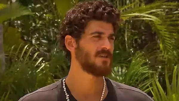 Survivor All Star 2025'te 1 Mayıs akşamı Yiğit Poyraz adaya veda etti.