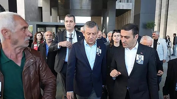 Özgür Özel'e yapılan saldırıya tepkiler sürüyor.