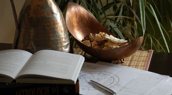 2025 Yılı Mayıs Ayı 5 ve 6 Günleri Astrolojik Etkiler ve Yeni Yorumlar