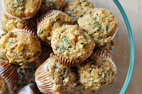 6. Sebzeli Mini Mücver Muffinleri ve Elmalı Tarçınlı Yulaf Topları