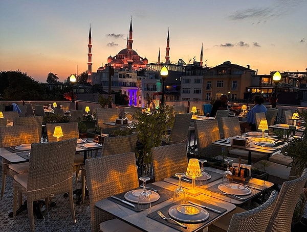 4. Queb Rooftop Restaurant (Sultanahmet)
