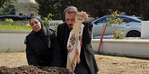 4. Kızılcık Şerbeti yıldızları Ceren Karakoç ile Emrah Altıntoprak, Ömür Sabuncuoğlu'nun programına konuk oldu.