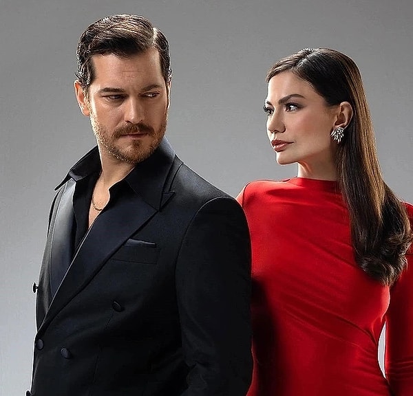 10. Eşref Rüya'nın son bölümünde sadece Demet Özdemir'in şarkı performansı dikkat çekmedi.
