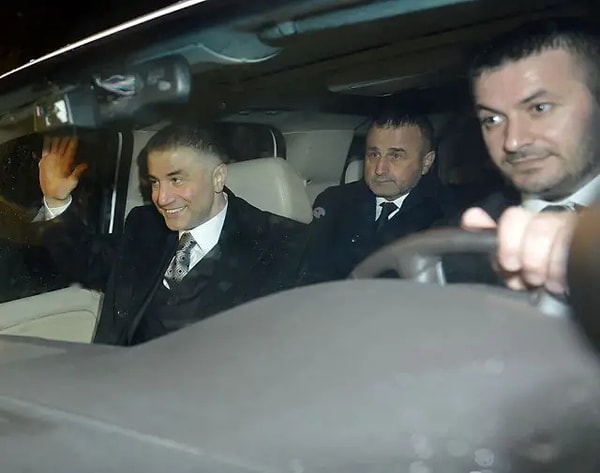 Onlar TV yayınında konuşan gazeteci Timur Soykan, Sedat Peker hakkında yeni bir iddiada bulundu.