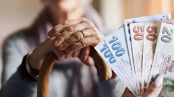 Emekli maaşı iptal edilenlerin sayısı açıklandı. SGK, sahte emeklilikle mücadele için harekete geçti.