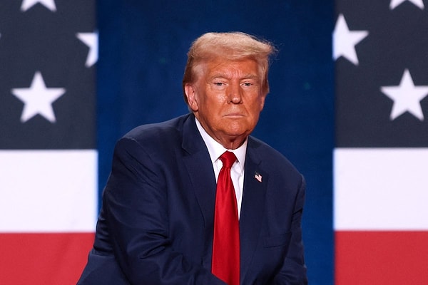 İki ülke arasında yapılan açıklamalardan saatler sonra ABD Başkanı Donald Trump'tan beklenmedik bir hamle geldi. Trump, Hindistan ve Pakistan'ın tam ve acil bir ateşkes konusunda anlaştıklarını açıkladı.