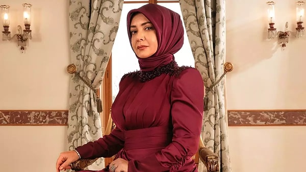 Kızılcık Şerbeti'nden Pembe efsanesi geçti. Görseli