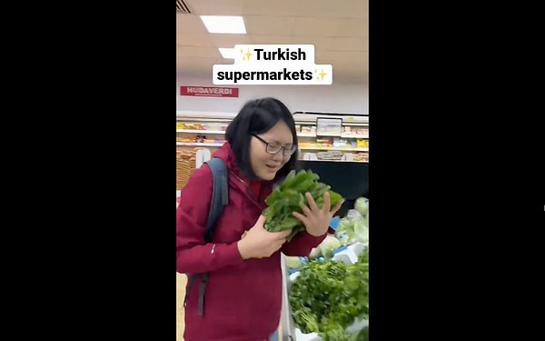 Kimileri paketlenmiş sebze ve meyleri daha pratik bulurken kimileri ise alacağı ürünü dokunarak seçmek istiyor. Görseli