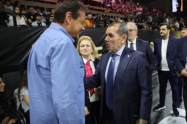 Galatasaray'ı Unicaja Malaga maçında yalnız bırakmadılar. Görseli