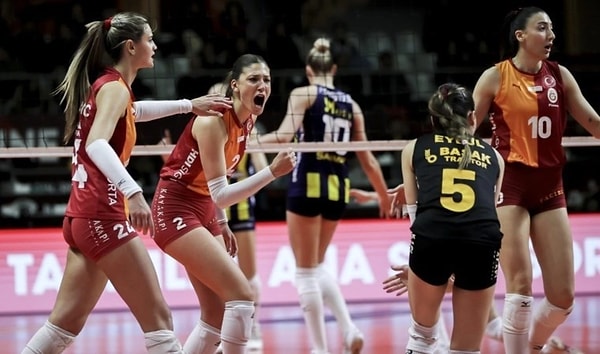 A Milli Kadın Voleybol Takımı'nın başarılı oyuncularından Galatasaray kaptanı İlkin Aydın, ligin bitimiyle ameliyat olmuştu Görseli