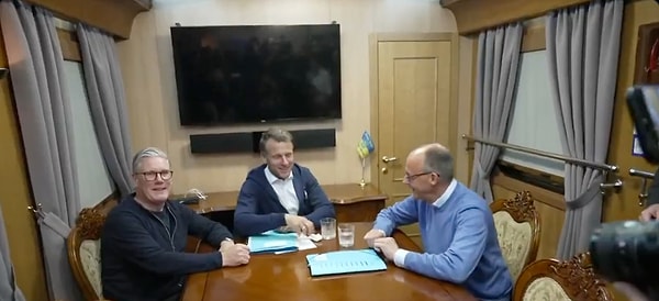 Fransa, Almanya ve İngiltere liderlerinin uçakta uyuşturucu içtiği iddia edilmişti. Görseli