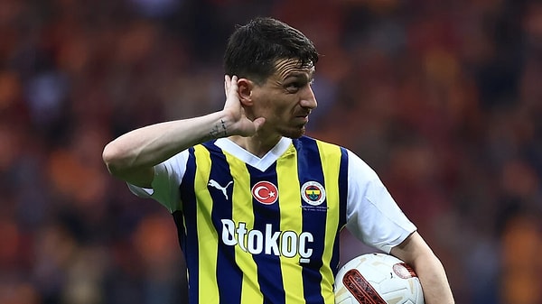 Derbilerin en tartışılan ismi son yıllarda hep Mert Hakan Yandaş oluyor. Görseli
