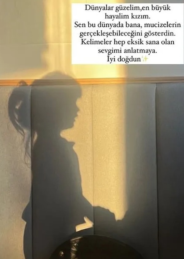 Bu aşkın meyvesi olarak dünyaya gelen çocuklarıyla mutlu bir aile tablosu çizen çiftin, son gözdesi ise küçük kızları Leyla. Görseli