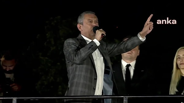 CHP'nin bu haftaki adresi Silivri oldu. CHP’nin "Millet İradesine Sahip Çıkıyor" mitingine binlerce yurttaş katıldı. Görseli