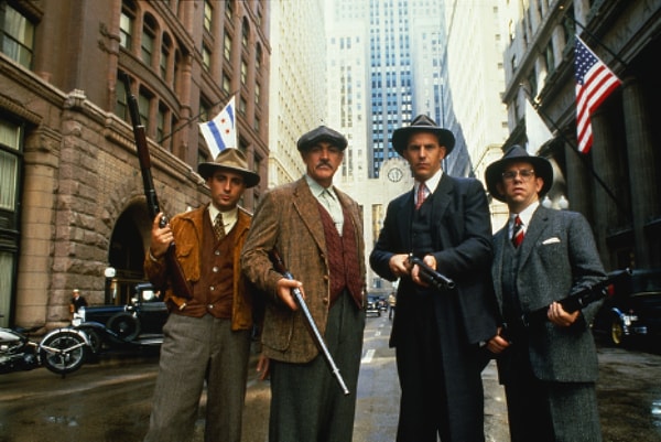 13. The Untouchables (1987) – Dokunulmazlar