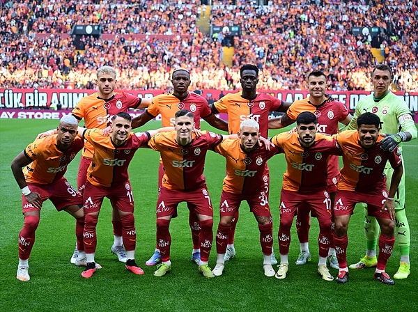 Galatasaray şampiyonluk maçında Kayserispor'u ağırladı. Görseli