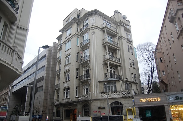 11. Ralli Apartment