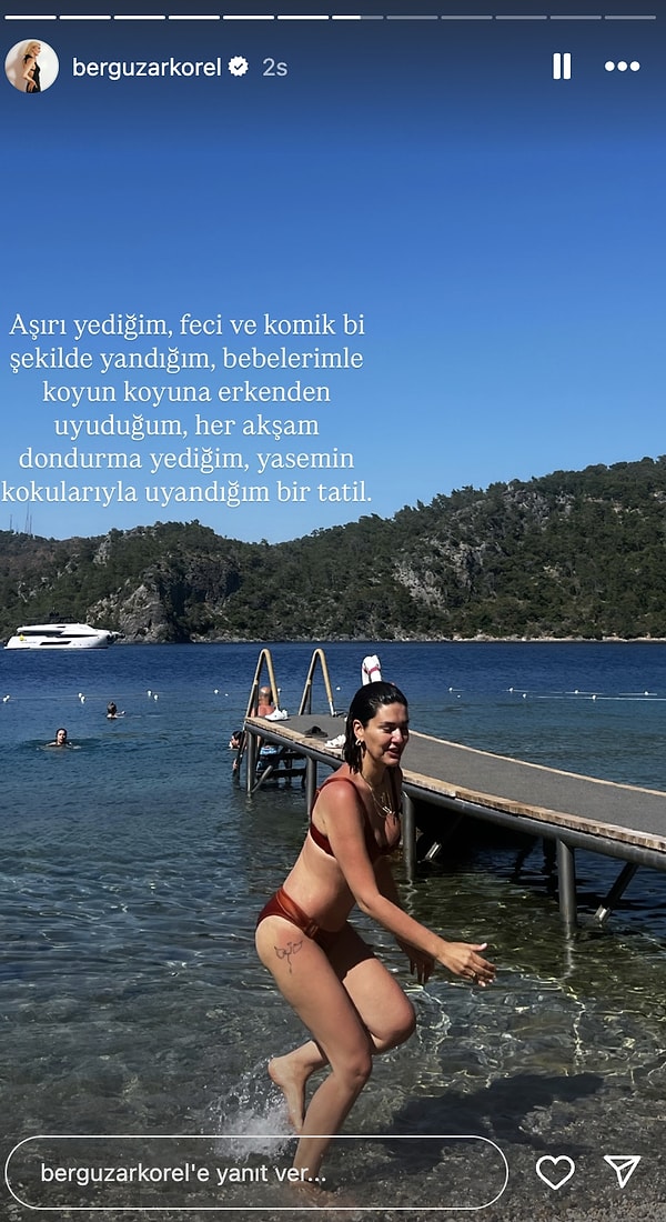 Üç çocuk annesi olmasına rağmen yıllara meydan okuyan fiziğiyle dikkat çeken oyuncu, hem güzelliğiyle hem de istikrarıyla beğeni topladı.