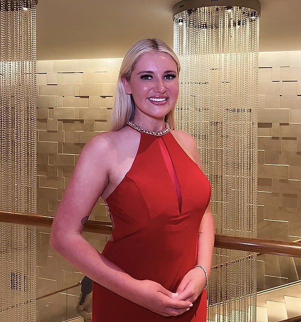 Fakat geçtiğimiz günlerde Miss World'de tarihine geçecek bir skandal yaşanmış, yarışmada İngiltere'yi temsil eden  Milla Magee'den şoke eden iddialar ortaya atılmıştı. Görseli