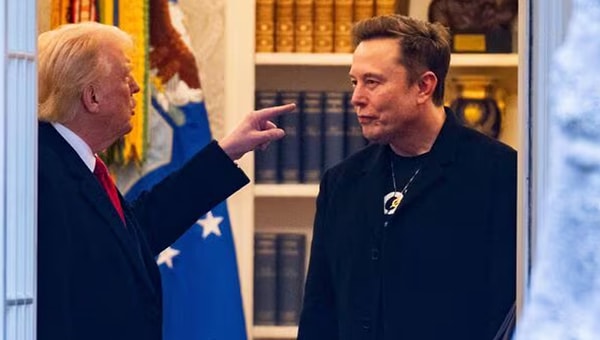Elon Musk, ABD Başkanı Donald Trump’a yaptığı danışmanlık görevinden ayrıldı. Görseli